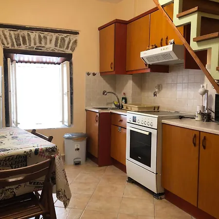 Appartamento 1872 Tonia, Two Level Cozy Stony *