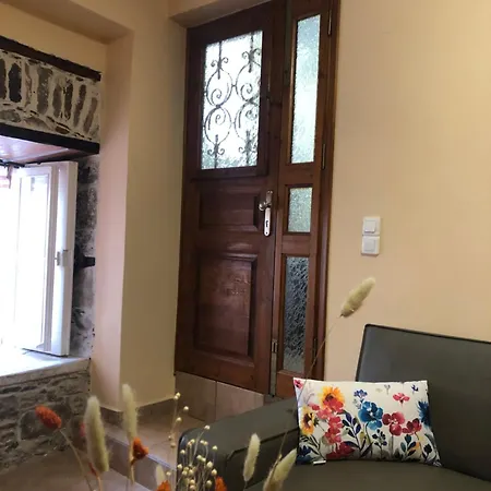 Appartamento 1872 Tonia, Two Level Cozy Stony