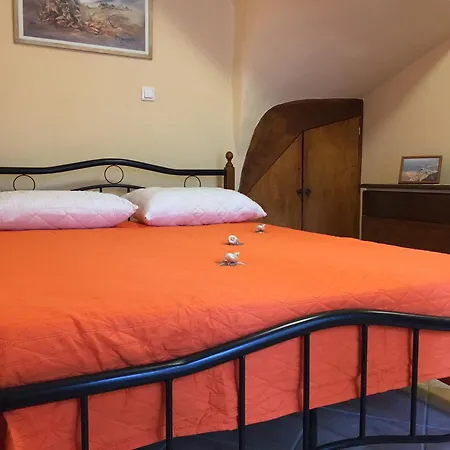 1872 Tonia, Two Level Cozy Stony Apartment Ermoupoli