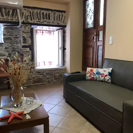 Appartement 1872 Tonia, Two Level Cozy Stony *