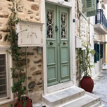 1872 Tonia, Two Level Cozy Stony Ermoupoli