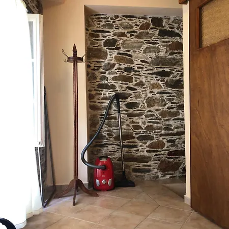 1872 Tonia, Two Level Cozy Stony Ermúpoli
