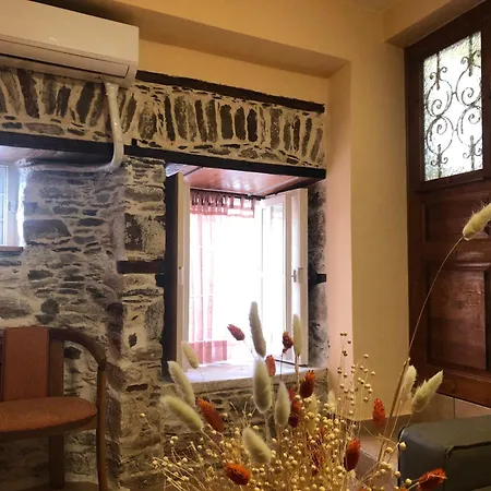 1872 Tonia, Two Level Cozy Stony Apartman