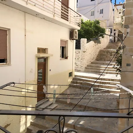 Apartment 1872 Tonia, Two Level Cozy Stony Ermoupoli